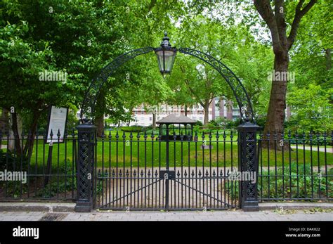 Portman Square, Marylebone .